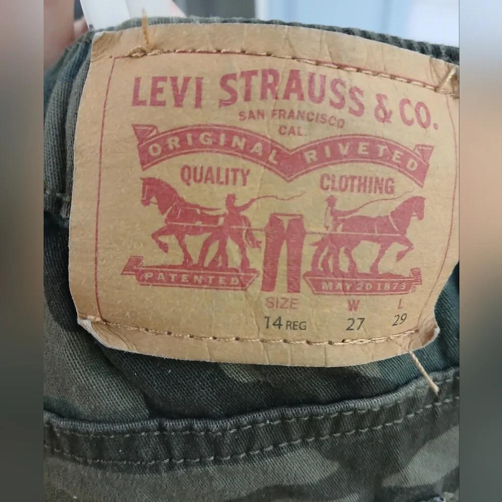 Levis Camouflage Jogger Pants. Boys 14‎ Reg.